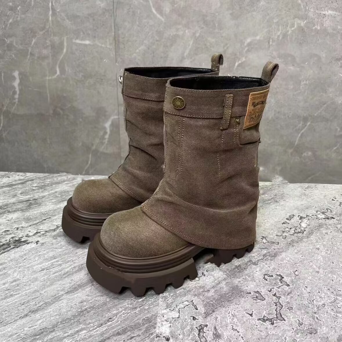 Women Fashion Boots:Niche Design Korean Version Versatile Short Martin Boots Thick Sole Winter Trendy Wear,Grey/Beige,Free shipping