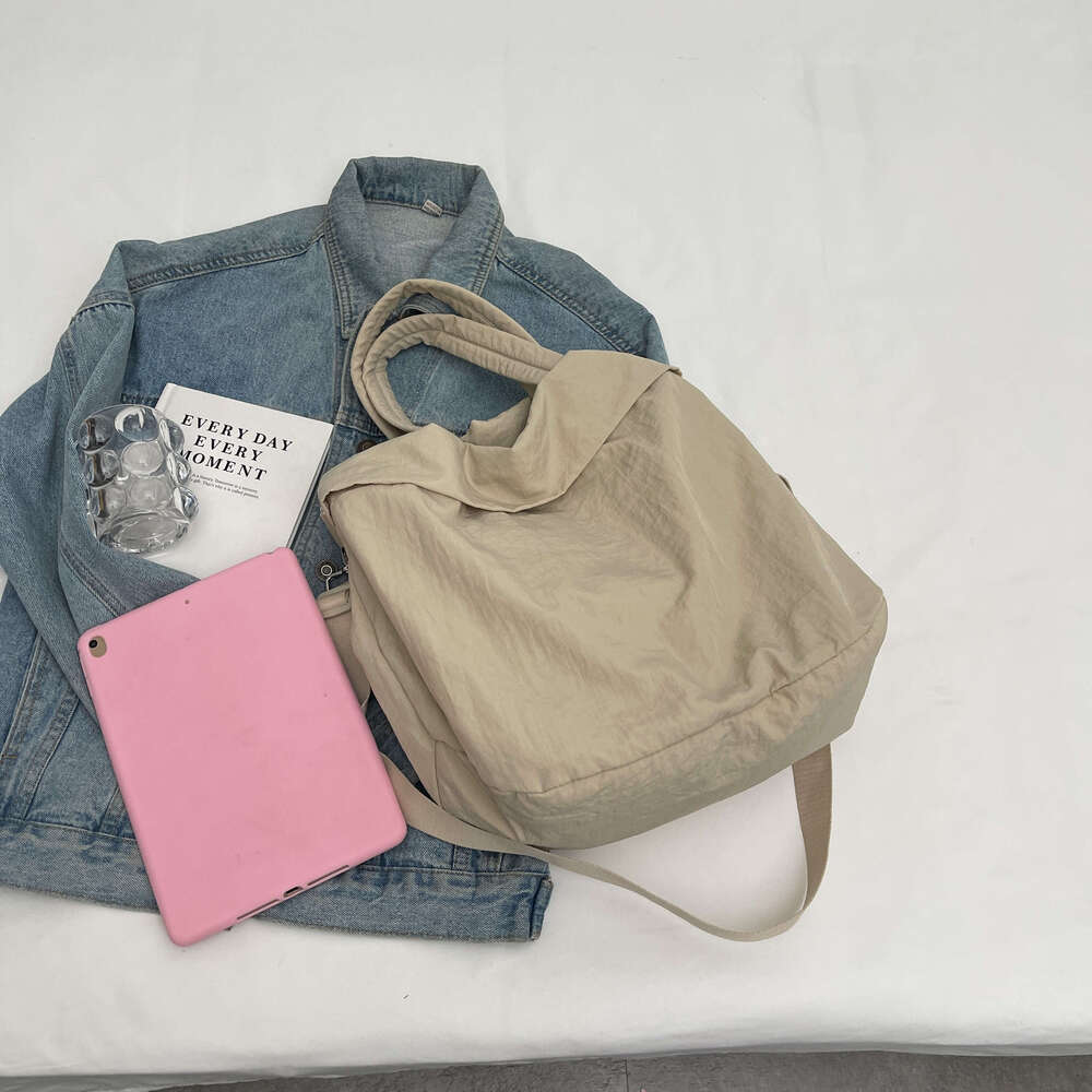 Color Solid Simple Fashionable Leisure All-Match Tote Bag With Large Capacity For School, Work And Commute.