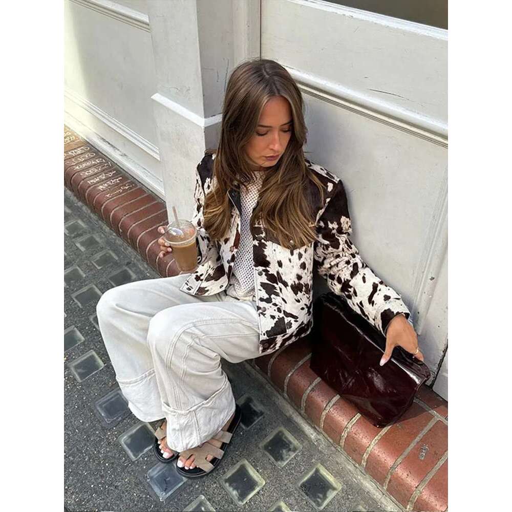 Autumn Women's Printed Leather Fur Cropped Jacket Female Long Sleeved Slim Fit Pockets Coats 2024 Lady High Street Outerwear