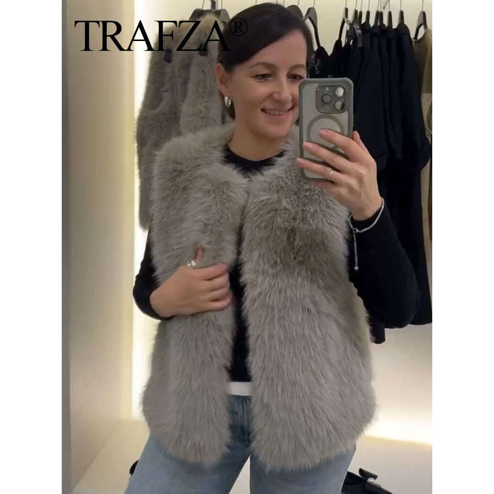 TRAFZA Autumn Women Faux Fur Soft Vest Coat Vintage Solid O Neck Waistcoats Female 2024 Fashion Y2k High Street Outerwear Top