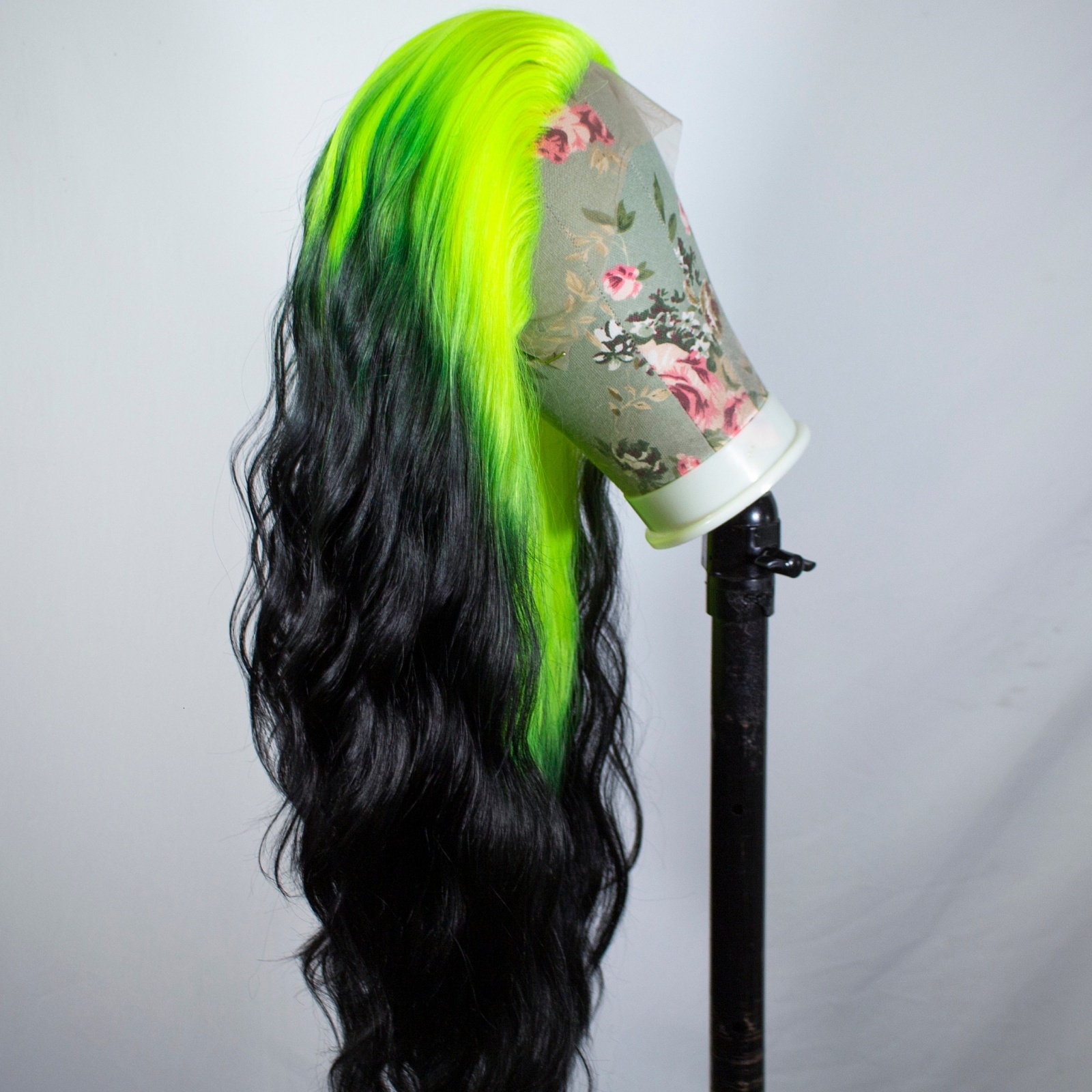 Ombre Green Black Highlight Wig Synthetic Hair Loose Deep Wave Long Curly Wavy 13X4 frontal Colored Wigs for Women Party Cosplay