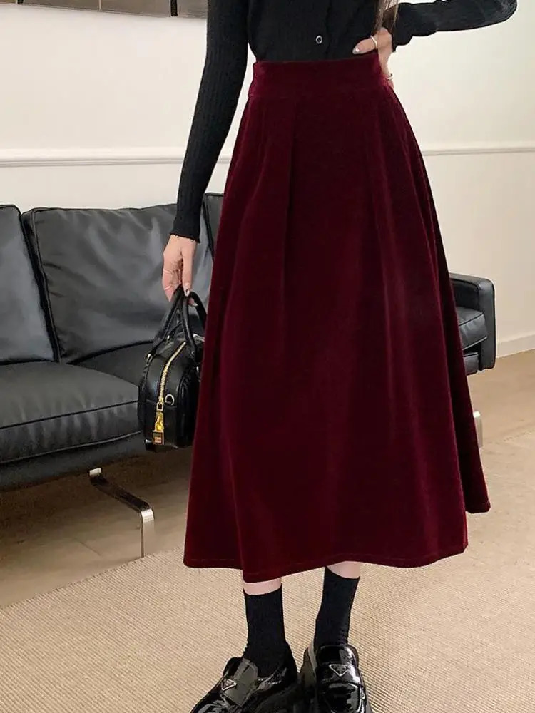 Autumn and Winter Warm Red Elegant Velvet A-line Womens Skiing High Waist Casual Black Party Folded Swing Skiing 241028