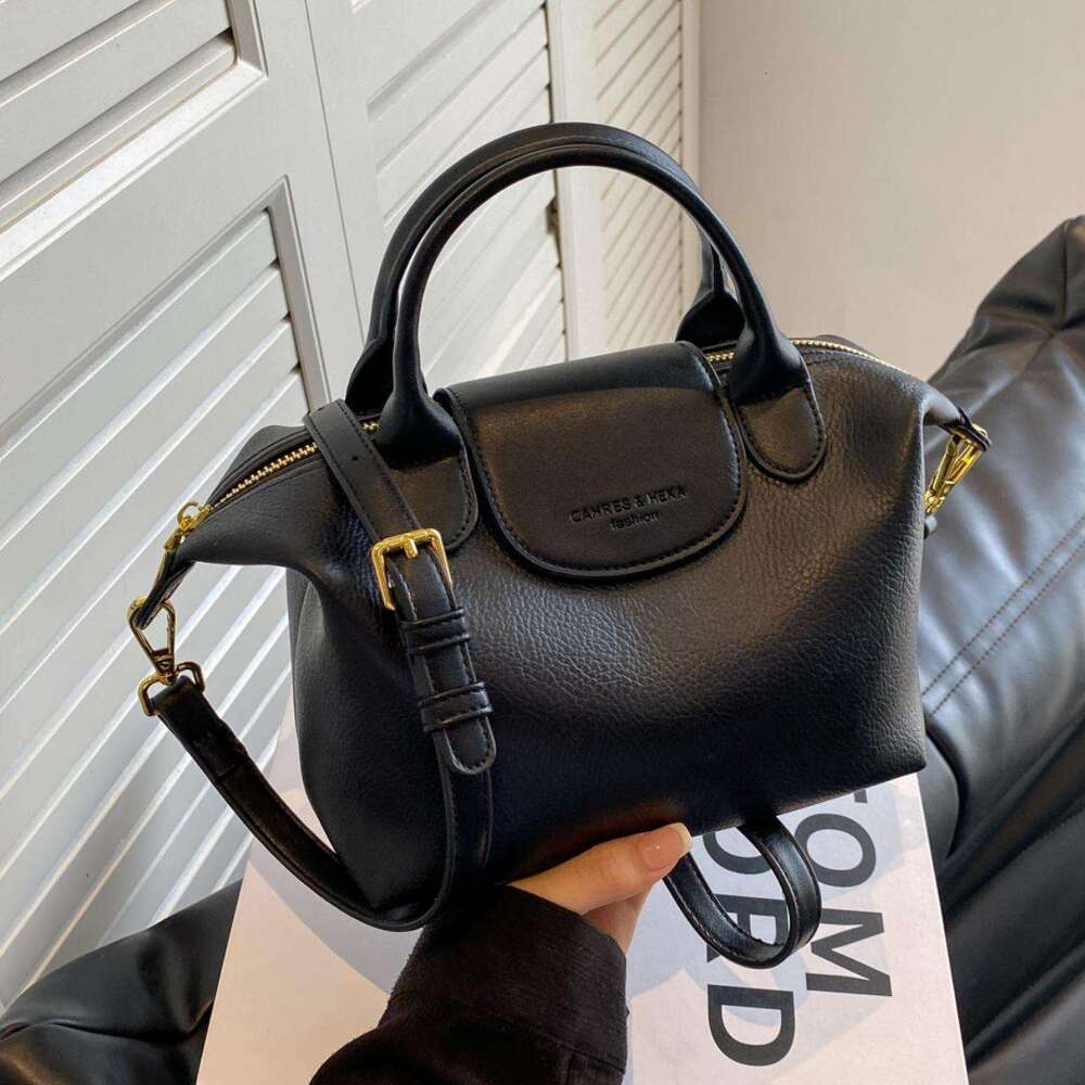 2025 Shoulder Bags Mini Tote Ladies Versatile Nylon Fashion Niche Designer Casual Handbag Crossbody Bag For Girl