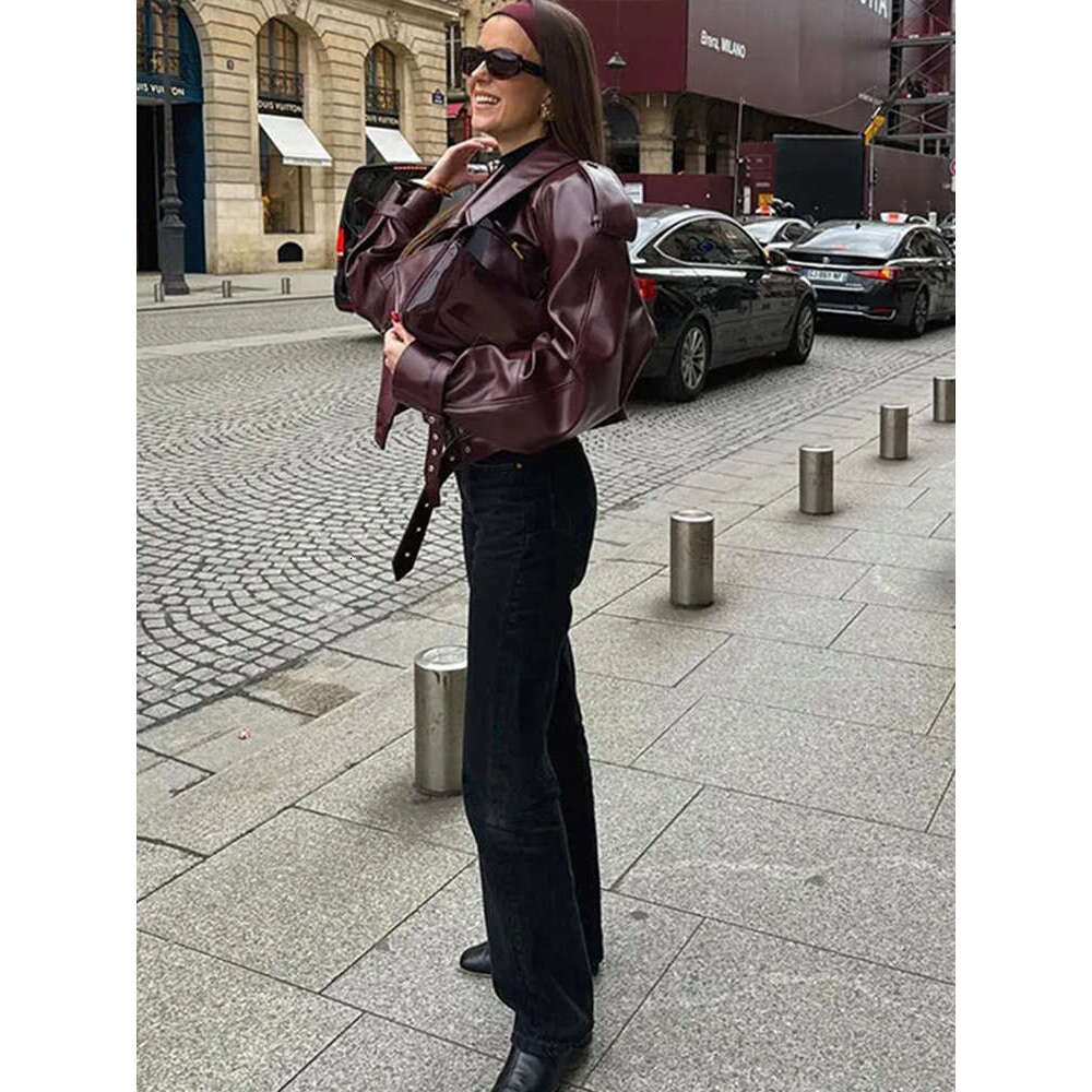 Vintage Solid PU Leather Women Jacket Long Sleeve Turn-Down Collar Female Short Coat 2024 Autumn New Locomotive Lady Outwear