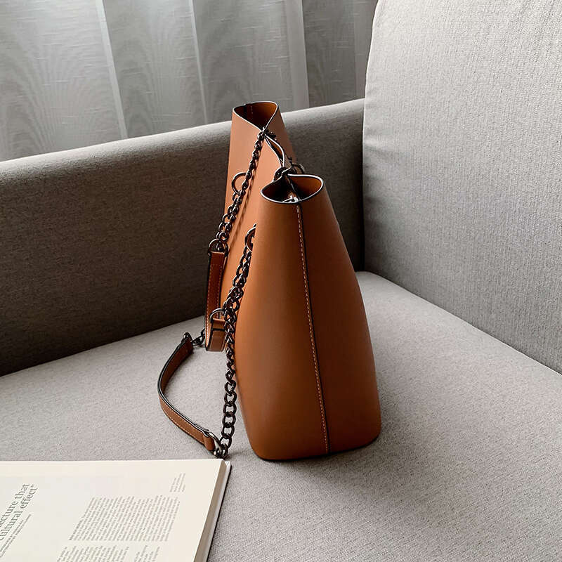 PU Designer Leather Shoulder For Women Chain Large Capacity Handbags Travel Hand Bag Female Big Tote Bags Bolso s
