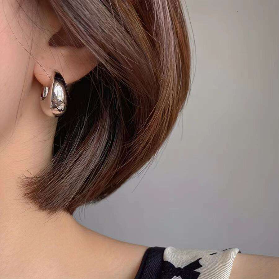 Simple Glossy Thick Hoop Earrings Copper Jewelry Elegant Retro Style Suitable for Women's Daily Leisure