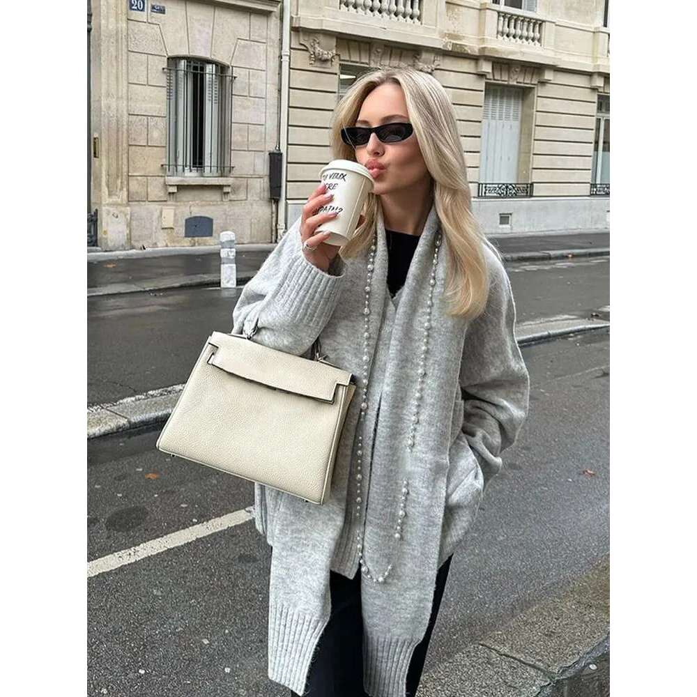 Elegant Solid Scarf Collar Knitted Cardigan Women Chic Full Sleeve With Pocket Loose Sweater New Autumn Lady Casual Street Wear