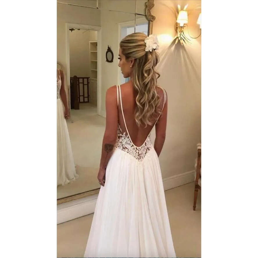2023 Cheap Beach Dresses Lace Appliqued V Neck A E Sexy Backless Boho Wedding Dress Sweep Train Custom Garden Bridal Gowns 0509