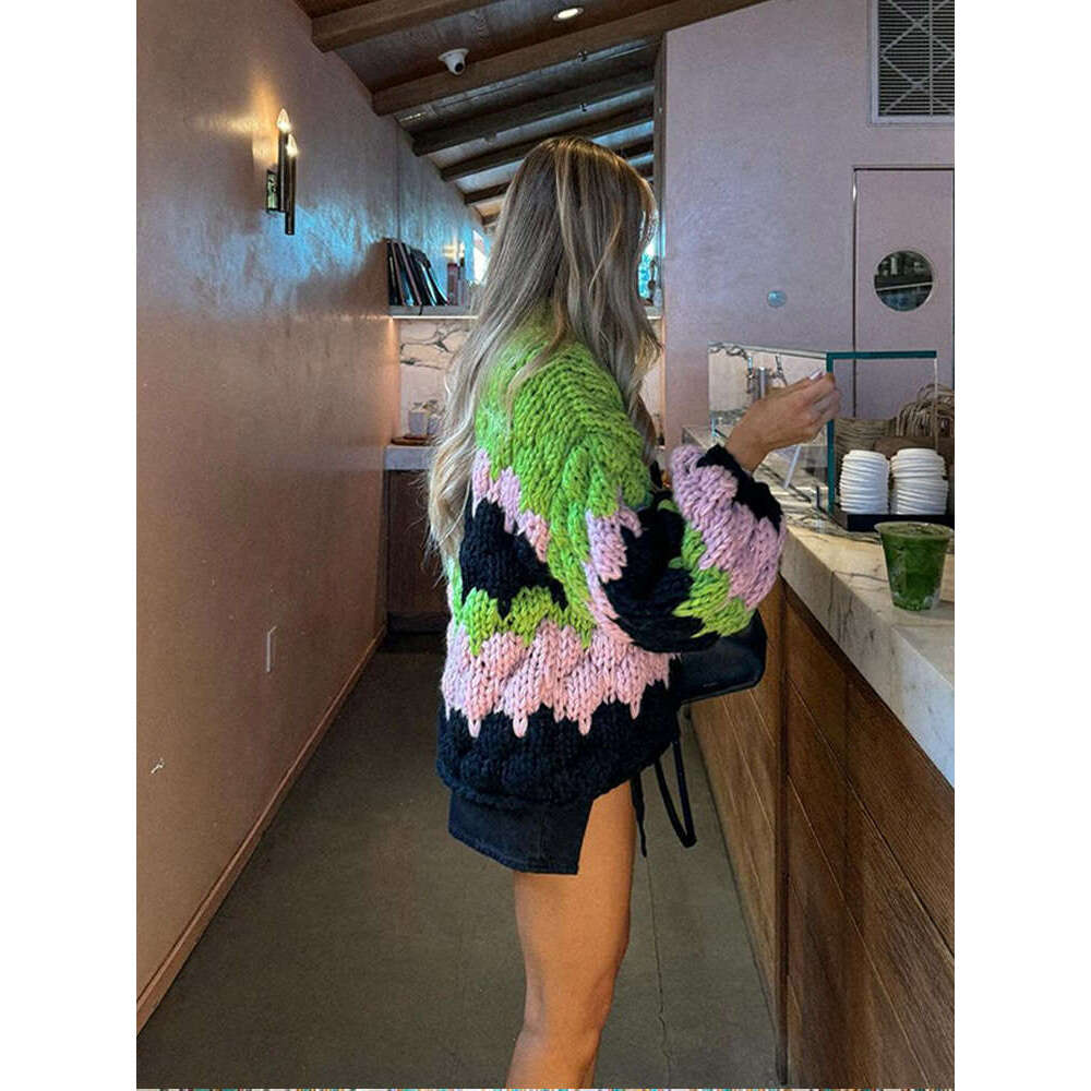 Chic Contrasting Knitted Sweaters Women Fashion O Neck Long Lantern Sleeves Loose Jumpers Autumn Warm Lady Commuting Pullovers