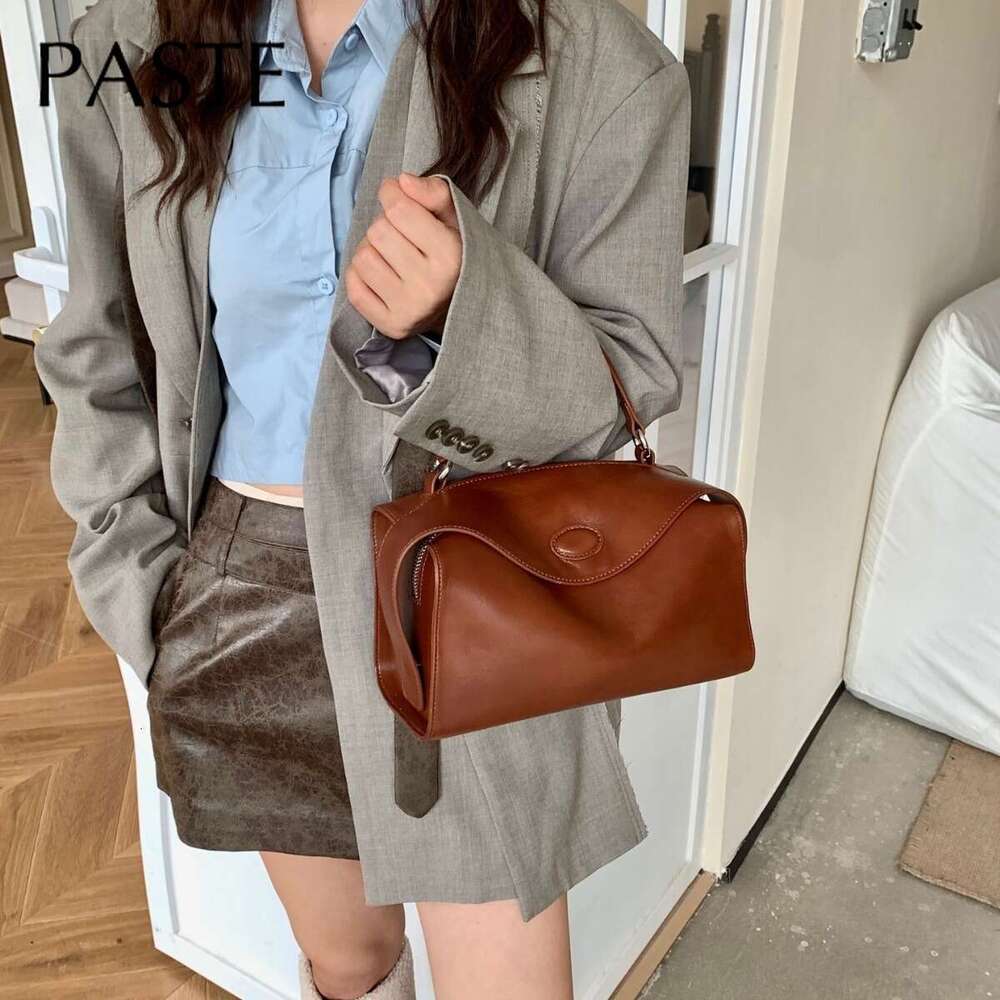 New Vintage European Stylish Purple Pillow Tote Oil Wax Cow Leather Women's Handbag High Class Commuter Ladies Shoulder Bag