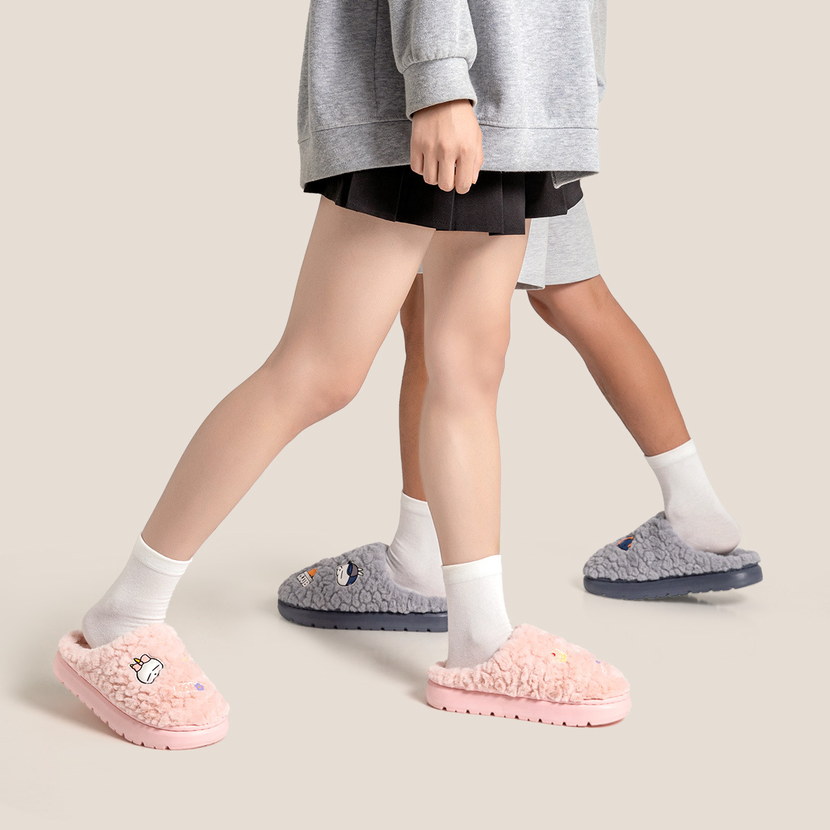 2024 new autumn and winter NEW hot indoor home anti slip thick sole with plush couples wearing cotton slippers for men