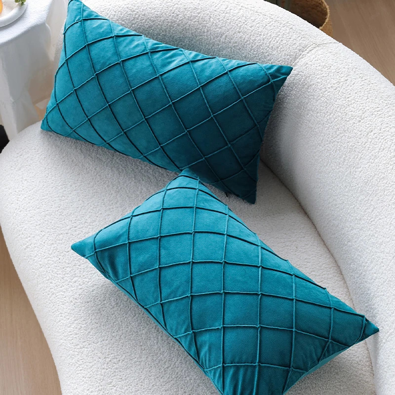 2 sets of 30x50 decorative pillowcases ultra soft velvet pillowcases family living room sofa throw pad covers family sofa 241028