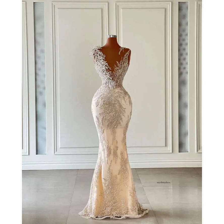 Elegant Mermaid Prom Dresses Sleeveless V Neck Straps Appliques Sequins Bed 3D Lace Or Length Zipper Stylish Evening Dress Bridal Gowns Plus Size Cust