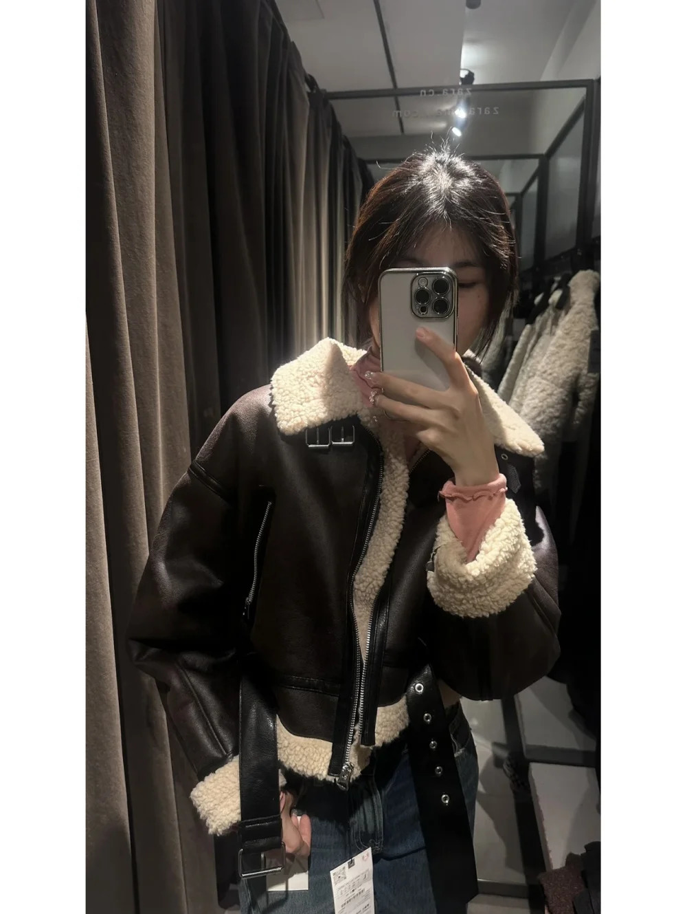 2024 traf Winter Womens street wear faux sheepskin fur bomber jacket with belt motorcycle thick warm sheepskin overcoat jacket 241024