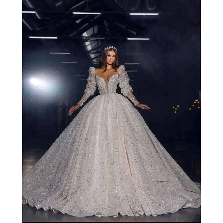 Vintage Ball Gown Dresses Puffy Sleeves Beads Crystal Dia Princess Wedding Dress Long Train Bridal Gowns 0515