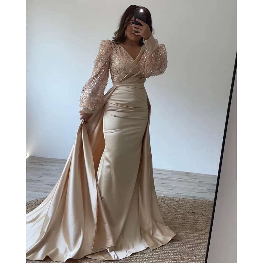 Champagne Mermaid Evening Elegant With Detachable Train Sequins Long Sleeves Turkey Prom Dress V Neck Plus Size Formal Dresses For Women 0515
