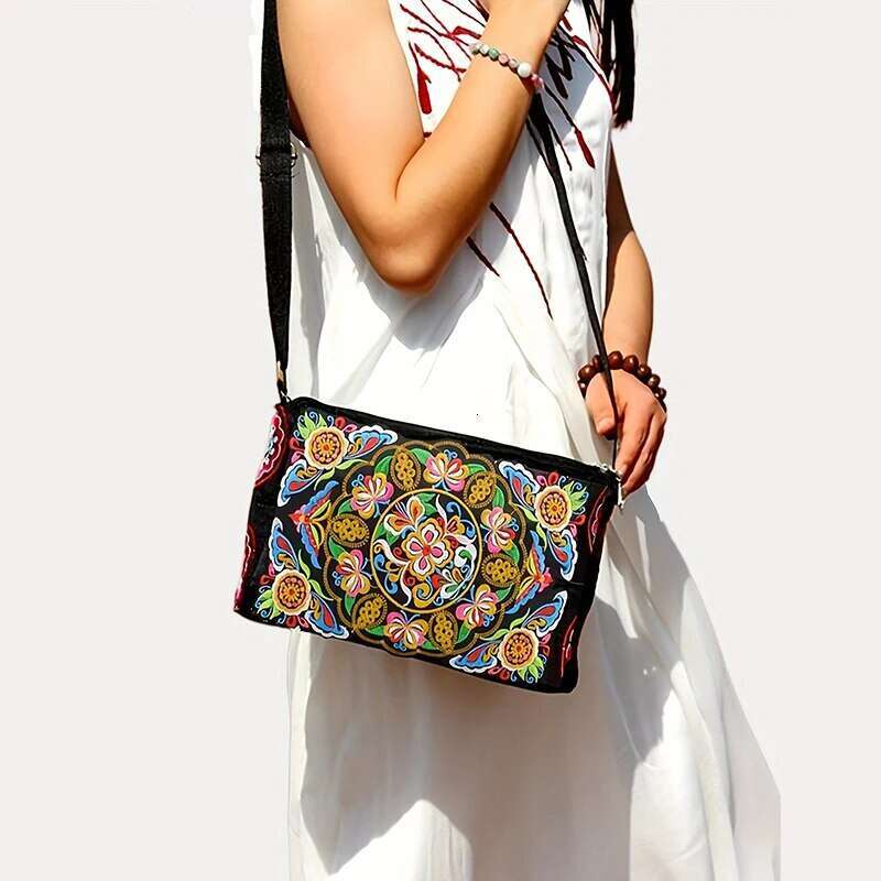 Embroidered Women's wers Nylon Crossbody Bag Ladies Large Capacity Travel Shoulder Bags s