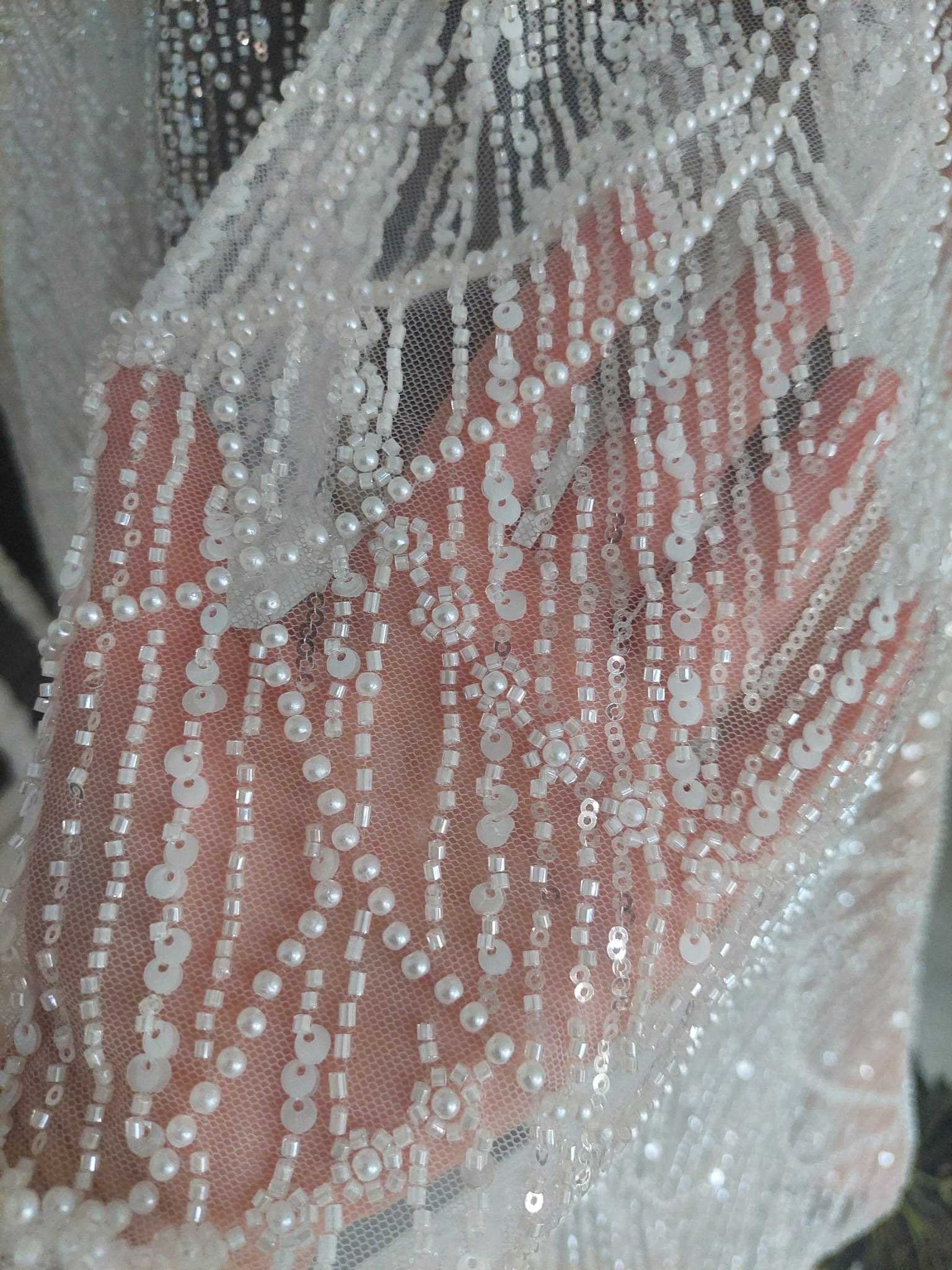 Modern Wedding Veils Sequins Beaded One Layer Chapel Length Bride Veil Beaded Edge Custom Made Bridal Accessories High Quality