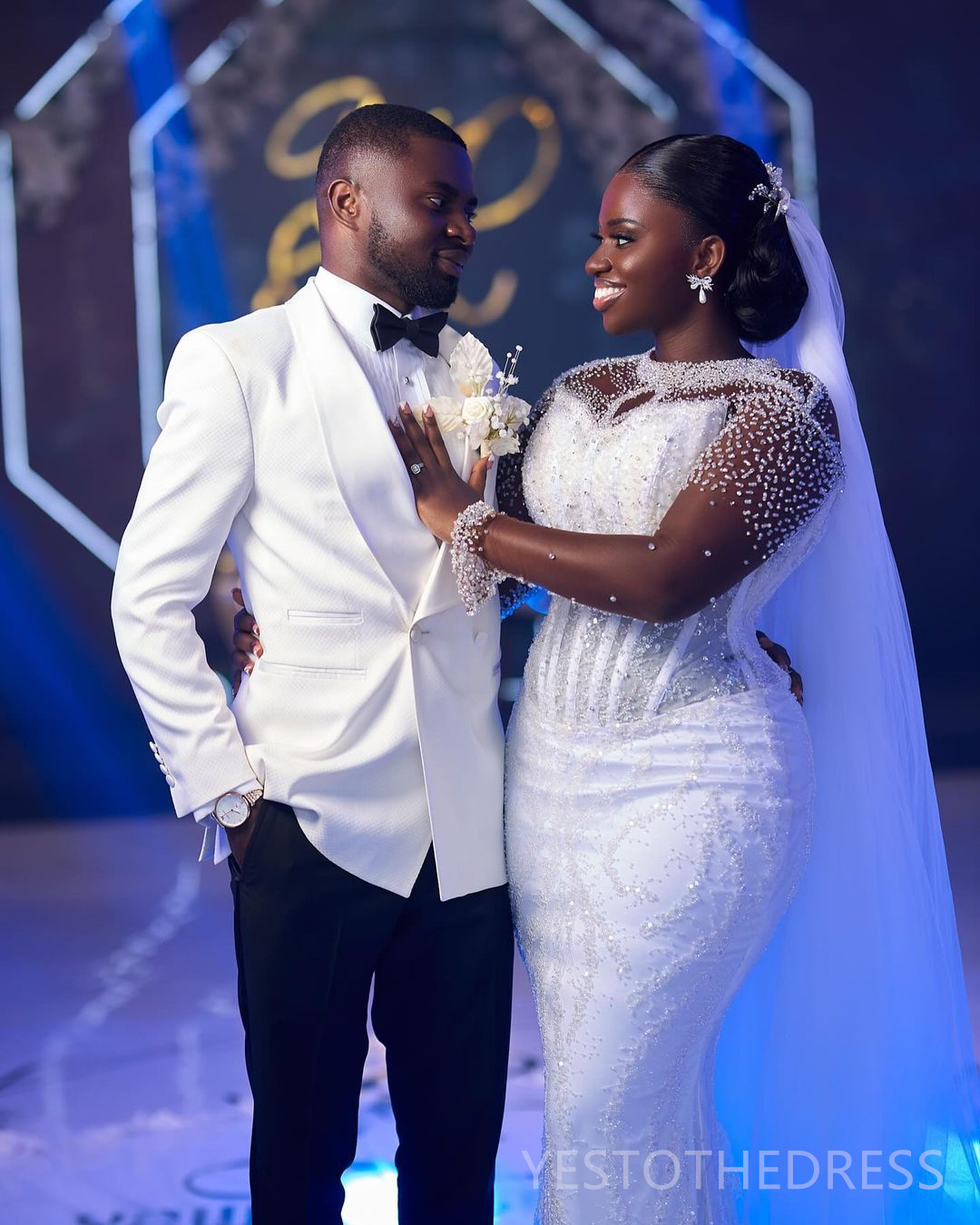 2025 Plus Size African Wedding Dress For Bride Bridal Gowns Detachable Train Illusion Mermaid Sheer Neck Beaded Lace Long Sleeves Wedding Gowns For Bl