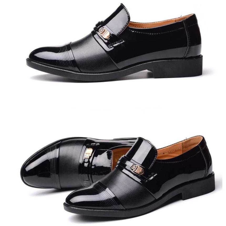 Men Dress Shoes Spring Mens Business Dress Hollow Out Leather Shoes Mens Foot Punching Versatile Mens Dressing Shoes 241009