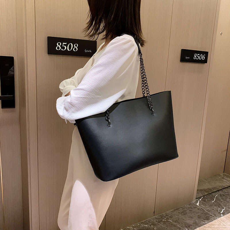 PU Designer Leather Shoulder For Women Chain Large Capacity Handbags Travel Hand Bag Female Big Tote Bags Bolso s
