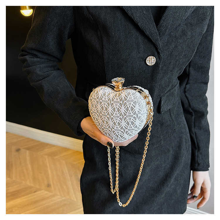 CMM Pressed Shell Love Box Bag New Personalized Chain Clip Mini Lipstick Spider Web Crossbody Bag