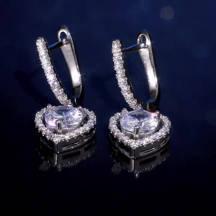 Classic Hollow Heart Shaped Zirconia Earrings Womens Exquisite White Gold Crystal Earrings Designer White Princess Diamond Stud Earrings Wedding Luxur