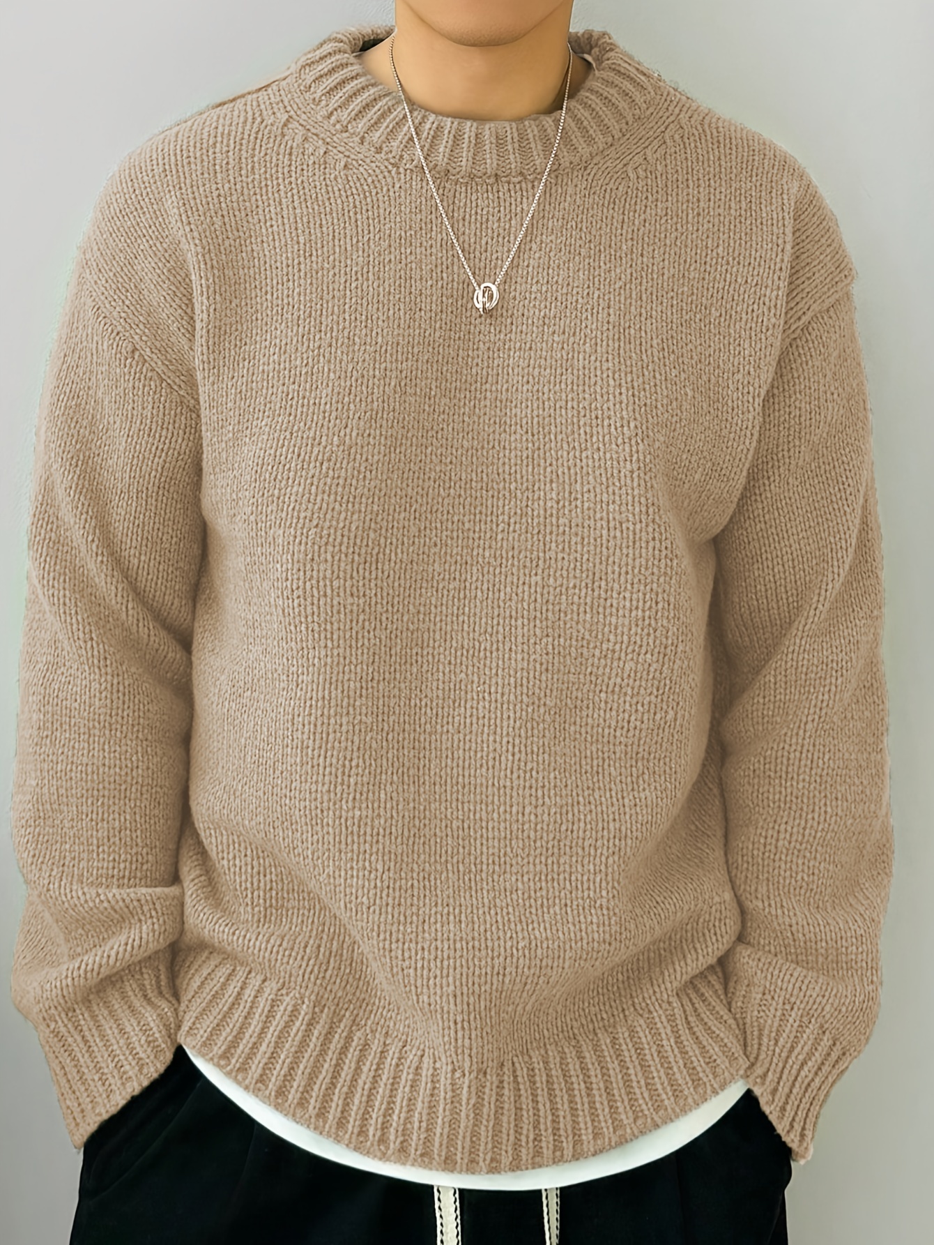 Men's solid color knitted pullover sweater, casual long sleeved round neck sweater for autumn and winter men's sweater