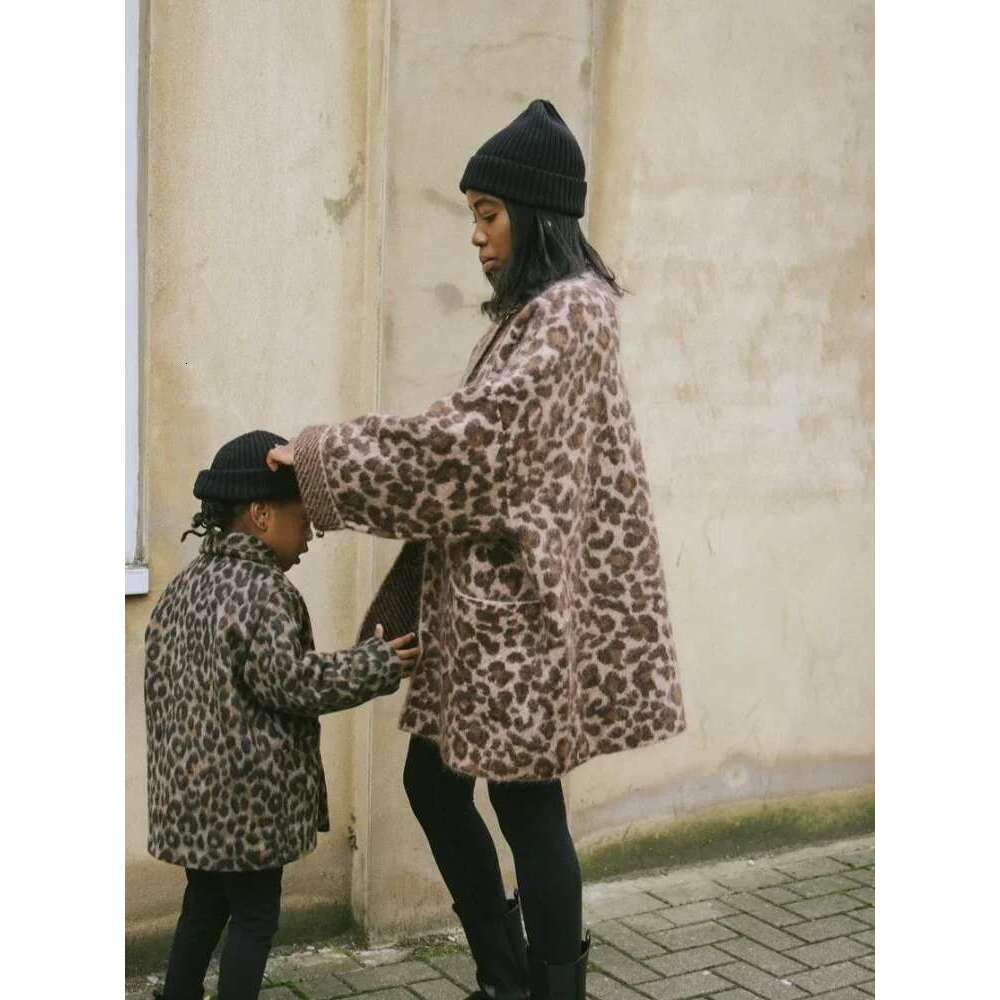 Casual Mohair Leopard Print Knitted Cardigan Women Chic V Neck Full Sleeve With Pockets Sweater Autumn New Lady Commuting Wear