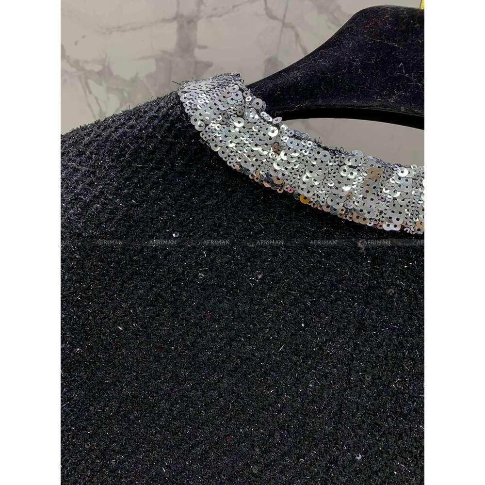 New Dia Beaded V Neck Ostrich Feather Decoration Long Sleeve Women Loose Woolen Dress