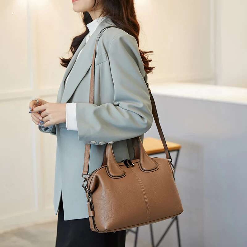 New Thick Cowhide Leather Women Handbag Blue Classic Stylish Large Capacity Female Shoulder Commute Tote Bag For Ladies