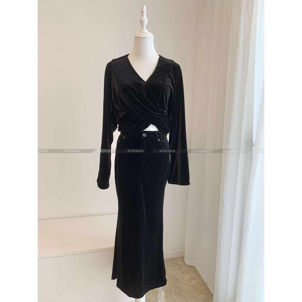 Women New V Neck Pure Color Veet Top+ High Waist Long Straight Skirt Set
