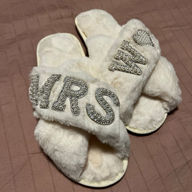 Women Slippers Fur Sequins Sandals Women Comfortable Breathable Flip Flops Slides Slip On Sandals