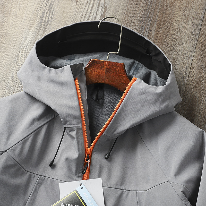 2024 new designer's same rocket main push cabinet 3K+outdoor windproof and waterproof hooded soft shell assault suit