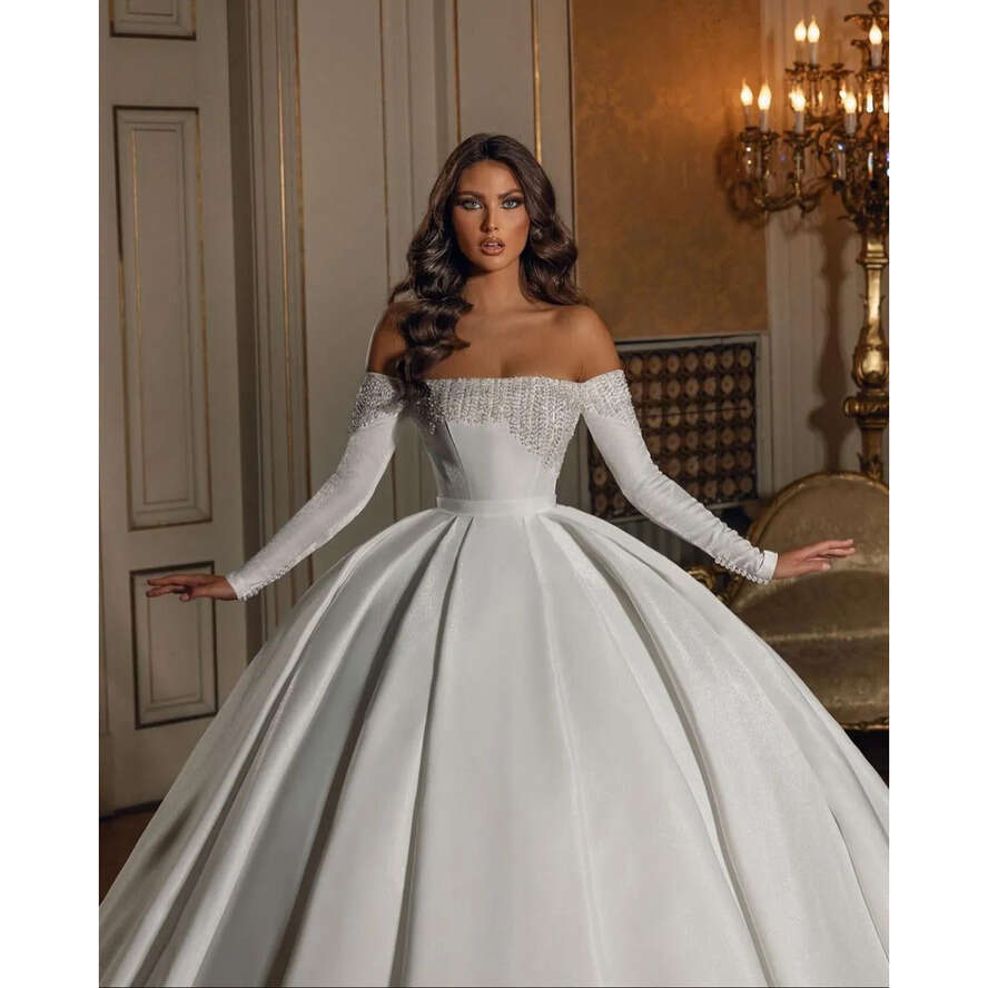Strapless Ball Gown Dresses Sleeves Beads Crystal Bg Princess Queen Wedding Dress Long Train Bridal Gowns 0515