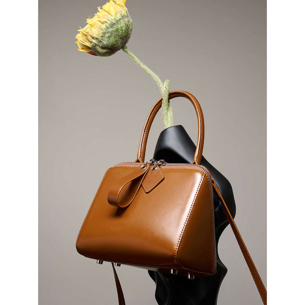 Cute Sand Design Solid Color Handbag Mini Large Capacity Women's One Shoulder Crossbody Smooth Cowhide Purse Hobos