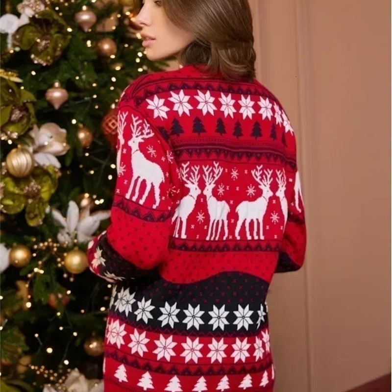Family Christmas Sweater 2024 Women Men Couples Matching Clothes Soft Warm Knitwear Jacquard Pullover Top Xmas Look Jumpers y241025