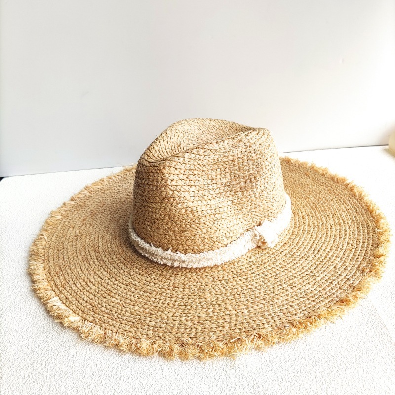 Women's summer seaside sunshade hat, senior feeling straw hat big brim rough edge straw hat