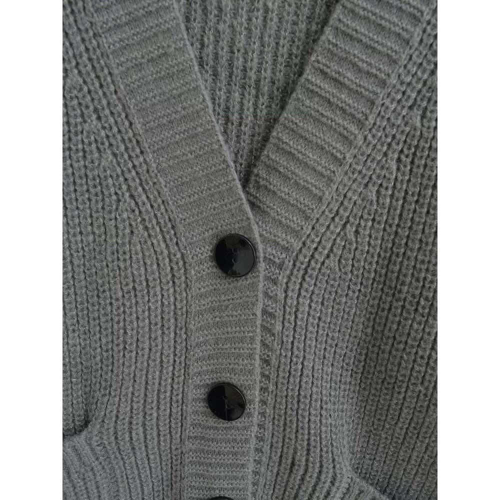 TRAFZA Women Fashion Knitted Pockets Buttons V-Neck New 2024 Spring Fall Casual Loose Sweater