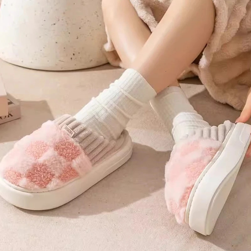 Cotton slippers for women spring autumn winter indoor anti slip home warm home winter fur plush couple men 241025