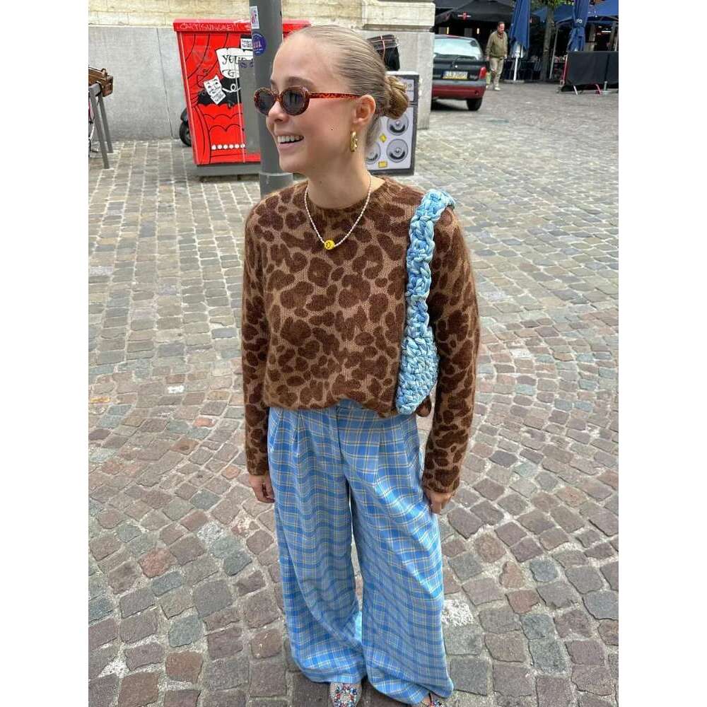 Women Vintage Leopard Print Knitted Pullover Chic Round Neck Long Sleeved Loose Short Sweaters 2024 Autumn New Lady Knitwear