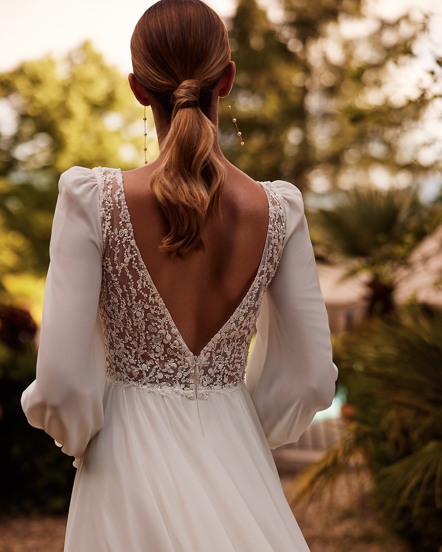 Classic chiffon dresses bridal gowns 2024 v neck long sleeves wedding dress A e lace bodice backless robe de mariee