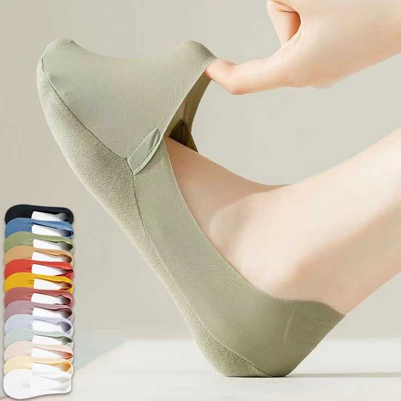 5 pairs of breathable invisible silent solid color boat socks for women comfortable high volume no display ultra-thin socks W241028