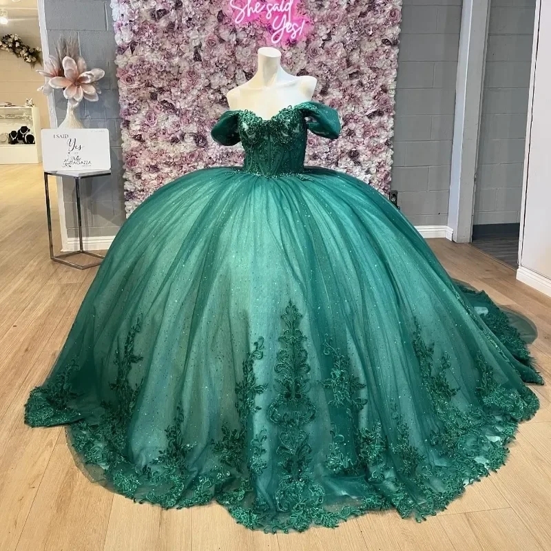 Sparkly Emerald Green Princess Quinceanera Dresses Lace Appliques Crystals Beads Tull Ball Gown Birthday Party Sweet 16 Dress Vestido De 15 Anos