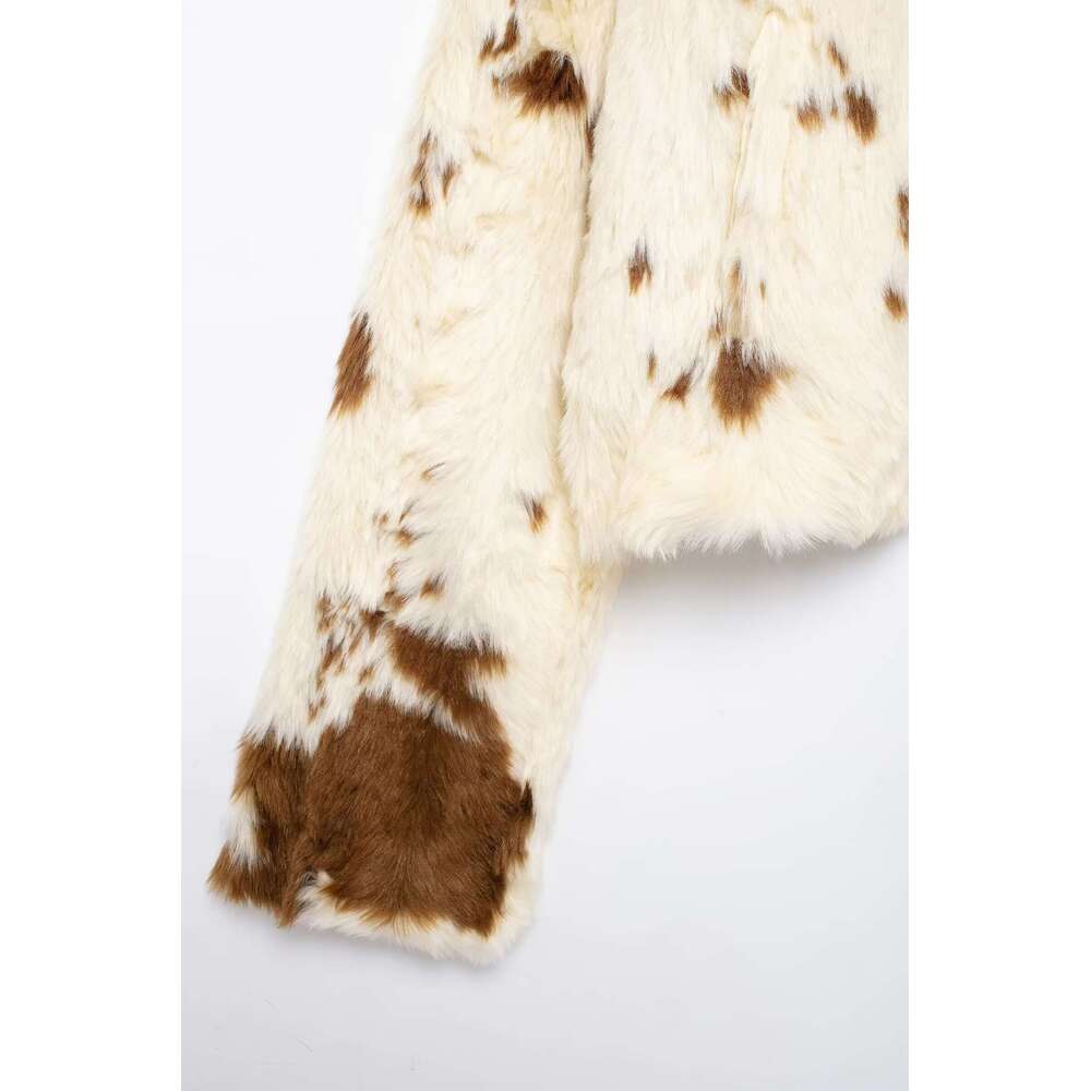 TRAFZA Women Shagg Short Lapel Jacket Loose Faux Fur Zipper Spots New 2024 Fall Winter High Street Modern Girl Coat
