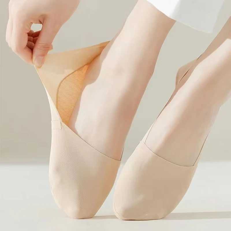 5 pairs of breathable invisible silent solid color boat socks for women comfortable high volume no display ultra-thin socks W241028