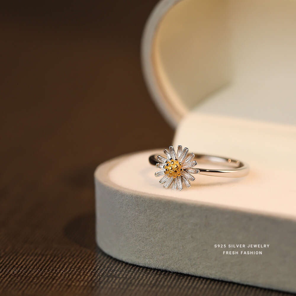 Sterg Sier Cute Simple Little Daisy wer Ring For Women Exquisite Temperament Party Jewelry