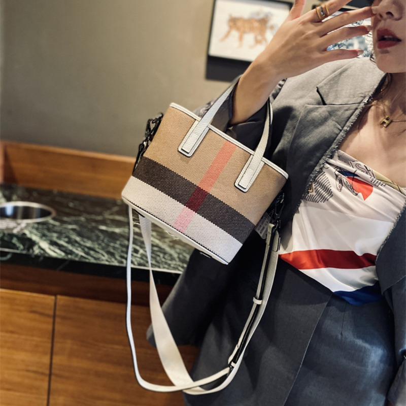 Genuine Leather Casual HandBag 2023 New High Capacity Shoulder Bags Fashion Brand Designer Trends Handbag ddmymoon