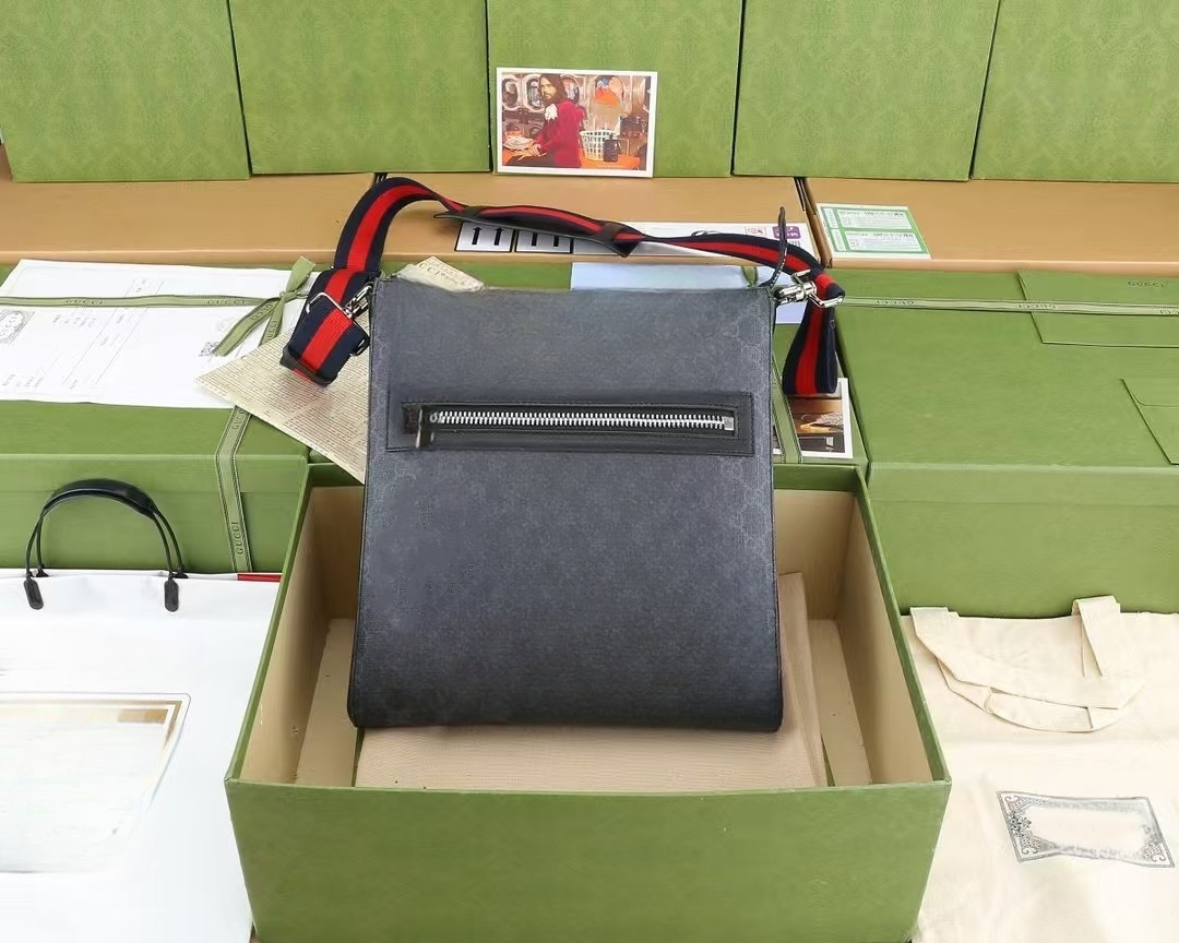 523599 Luxurys designers Mens Shoulder Bags Man Briefcases fashion Handbag Bolsas Messenger Bag Crossbody Bag purse briefcase men designer messenger bag 05