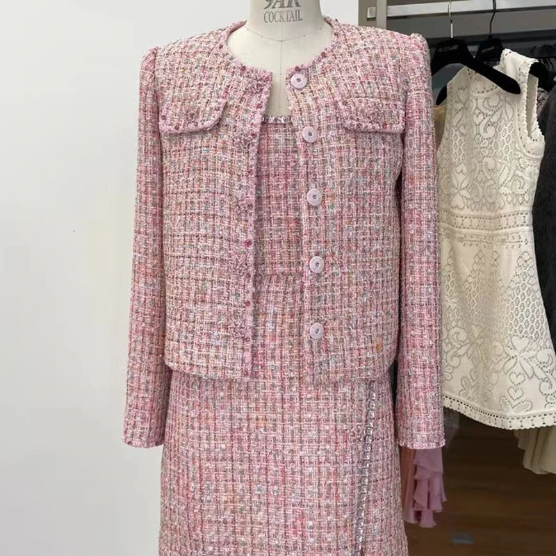 Womens pink tweed two-piece set O-neck long sleeved knitted jacket sleeveless mini dress office womens two-piece set 241028